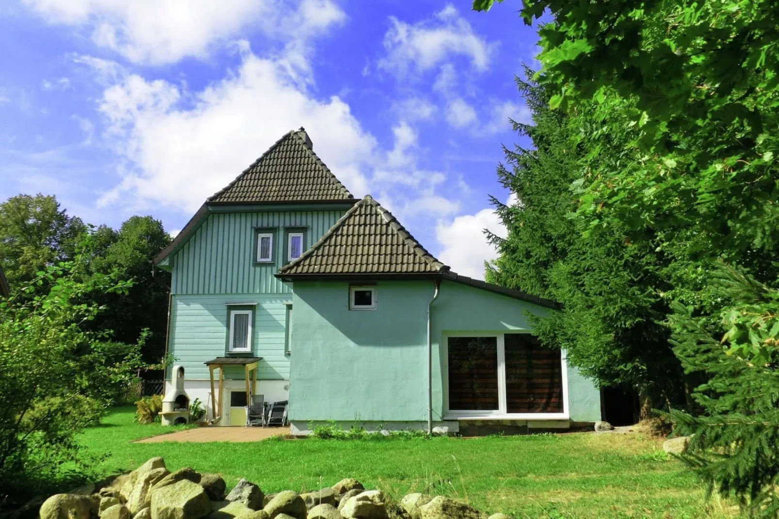 Ferienhaus Loretta-Außenbereich Sommer