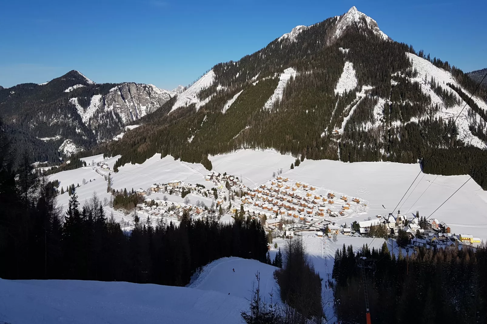 Chalet Bärenschanze-Area winter 1km