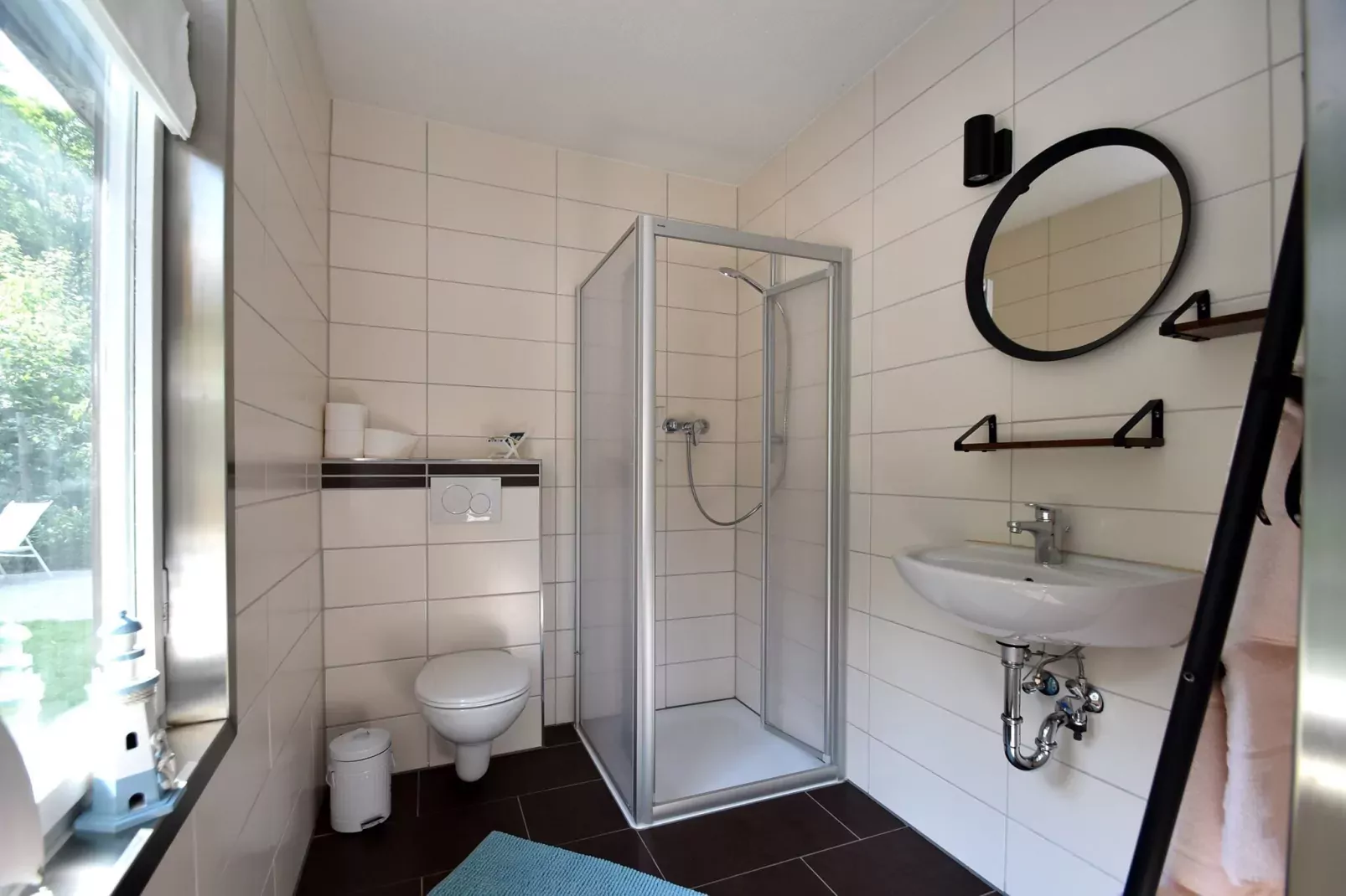 Königspfalzblick-Bathroom