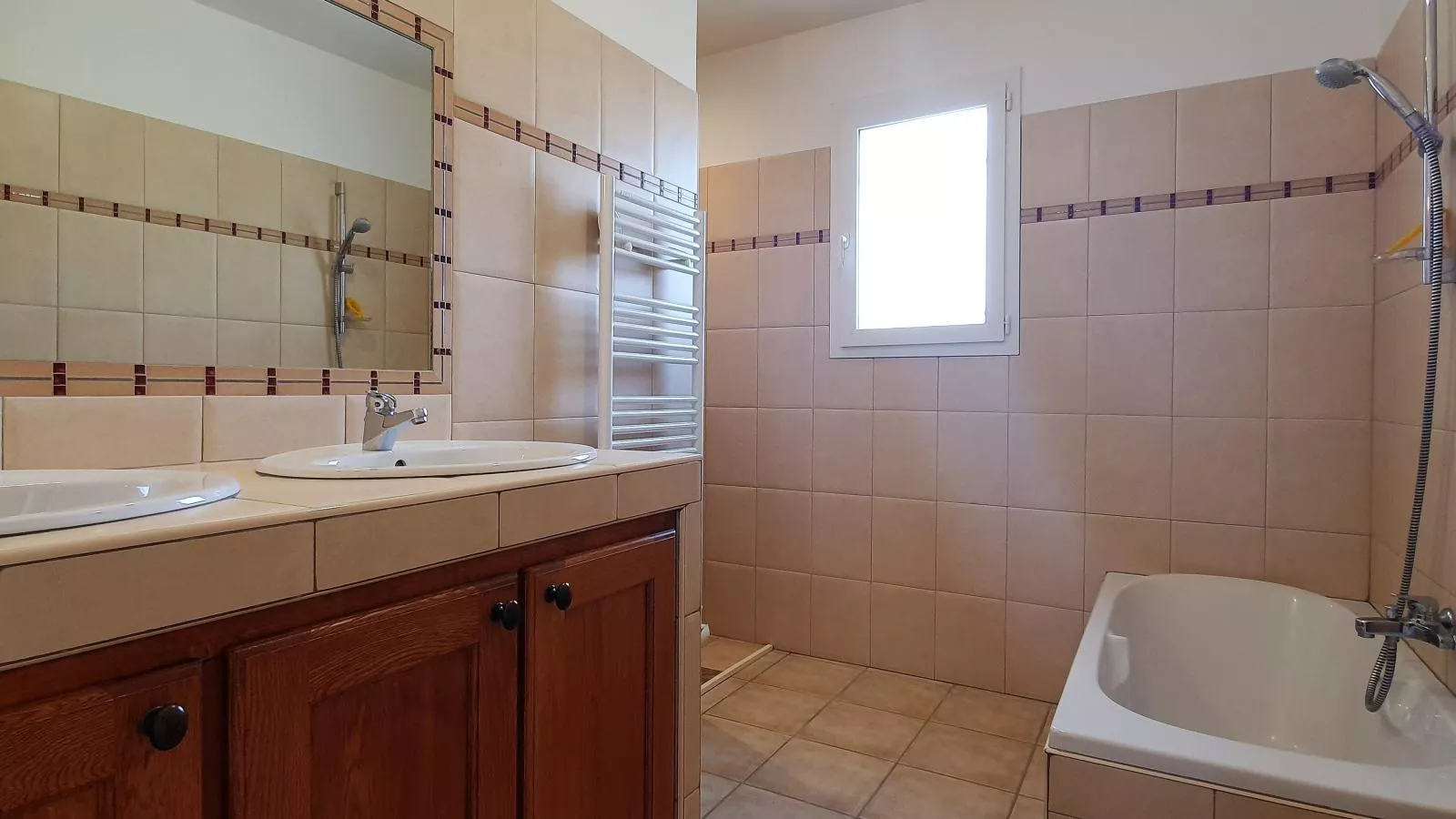 Du Soleil-Bathroom