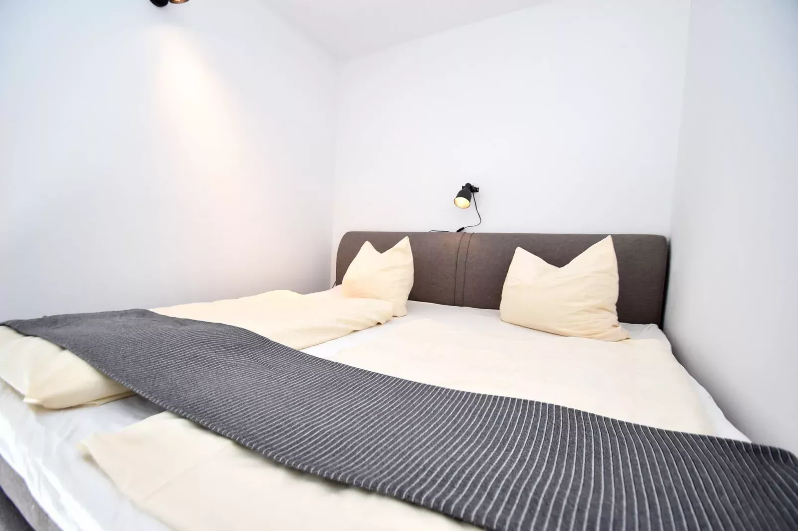 Königspfalzblick-Bedroom