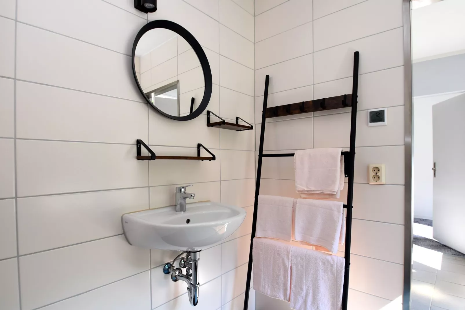 Königspfalzblick-Bathroom