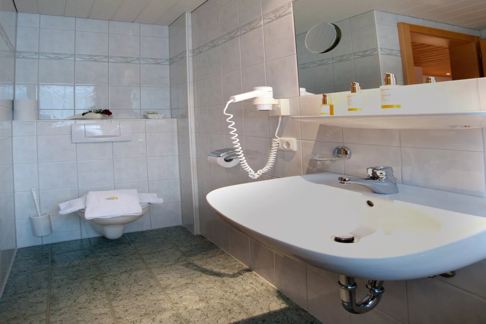 Schönblick 2-Bathroom