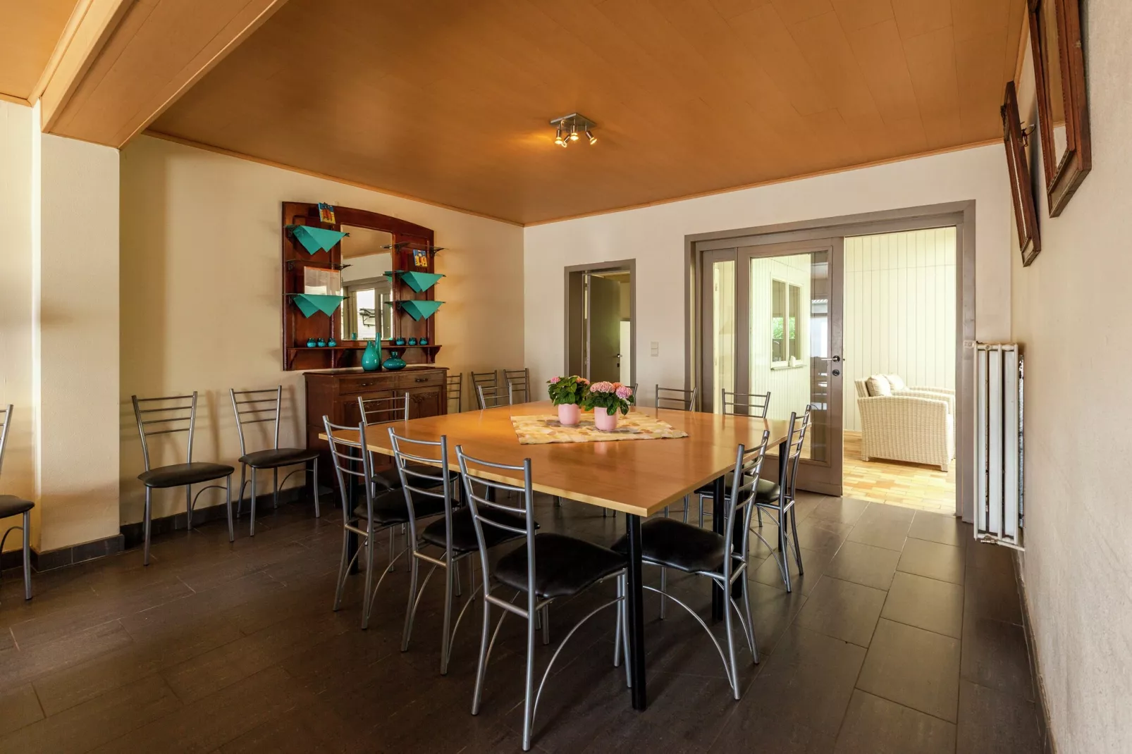 De Snoeibijl-Dining room