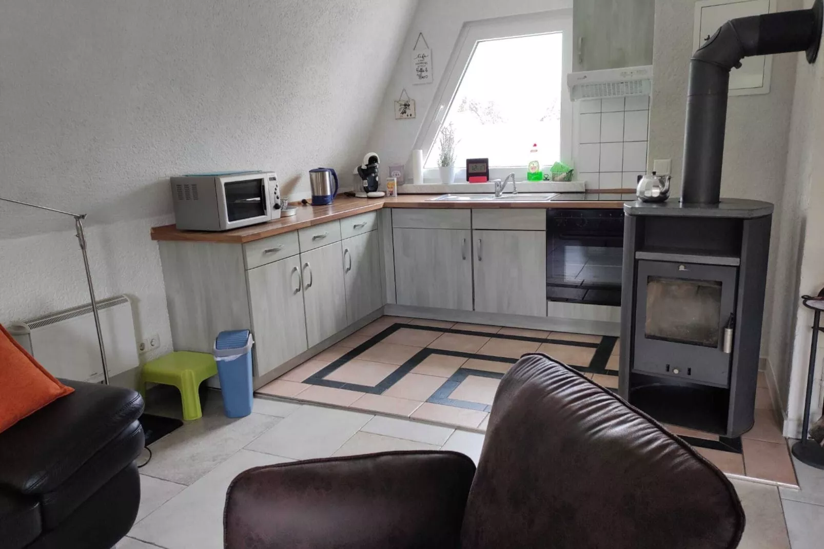 Moni-Kitchen