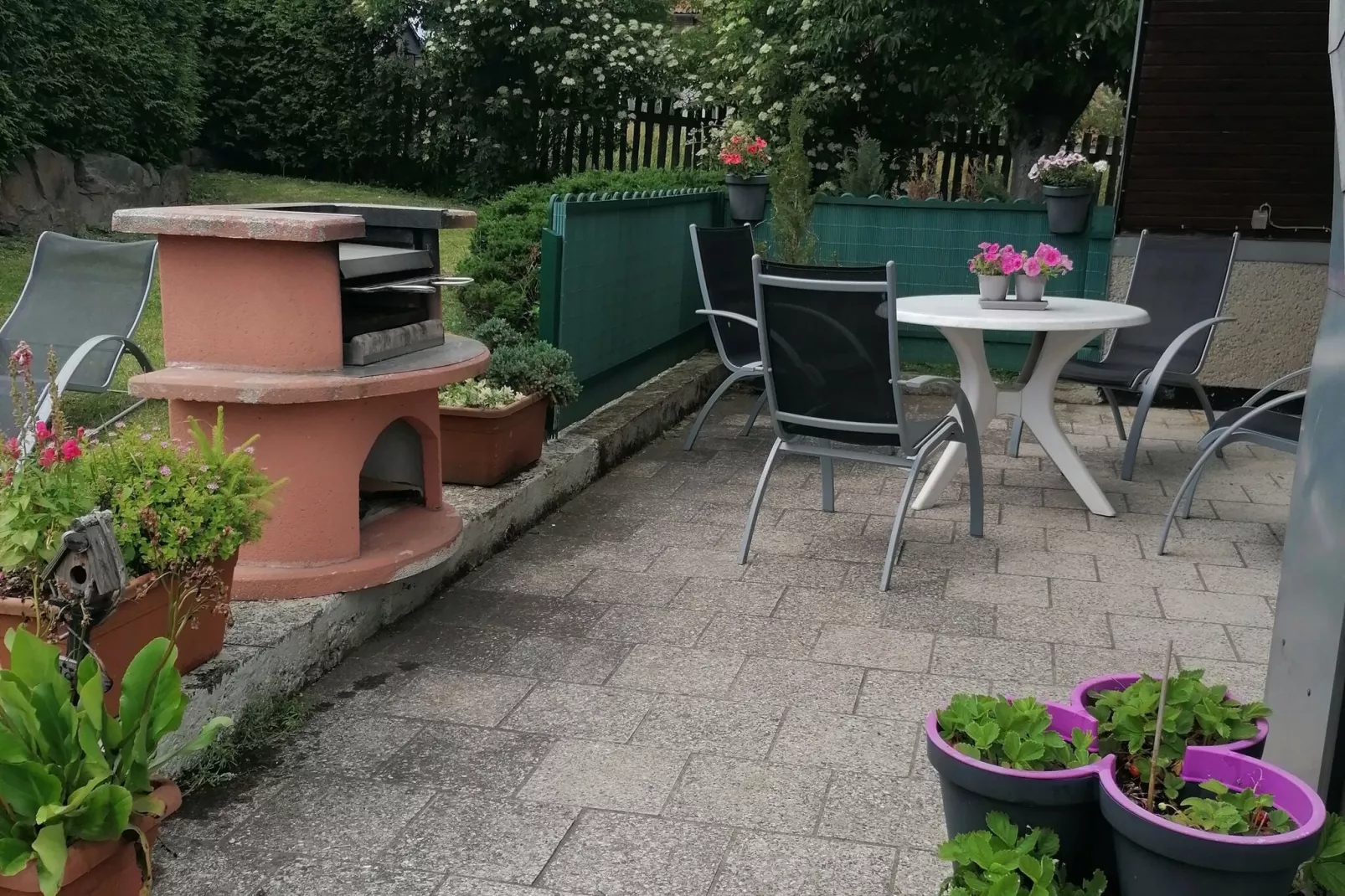 Moni-Terrace balcony