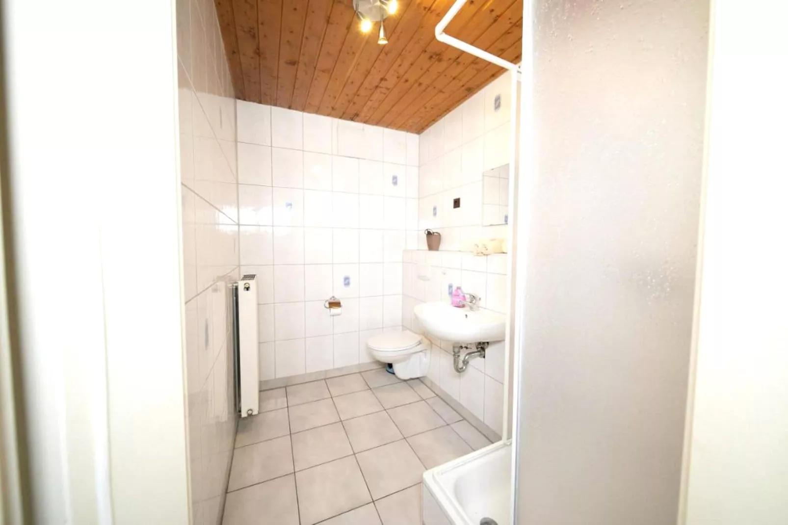 Monteurwohnung am Bauernhof-Bathroom