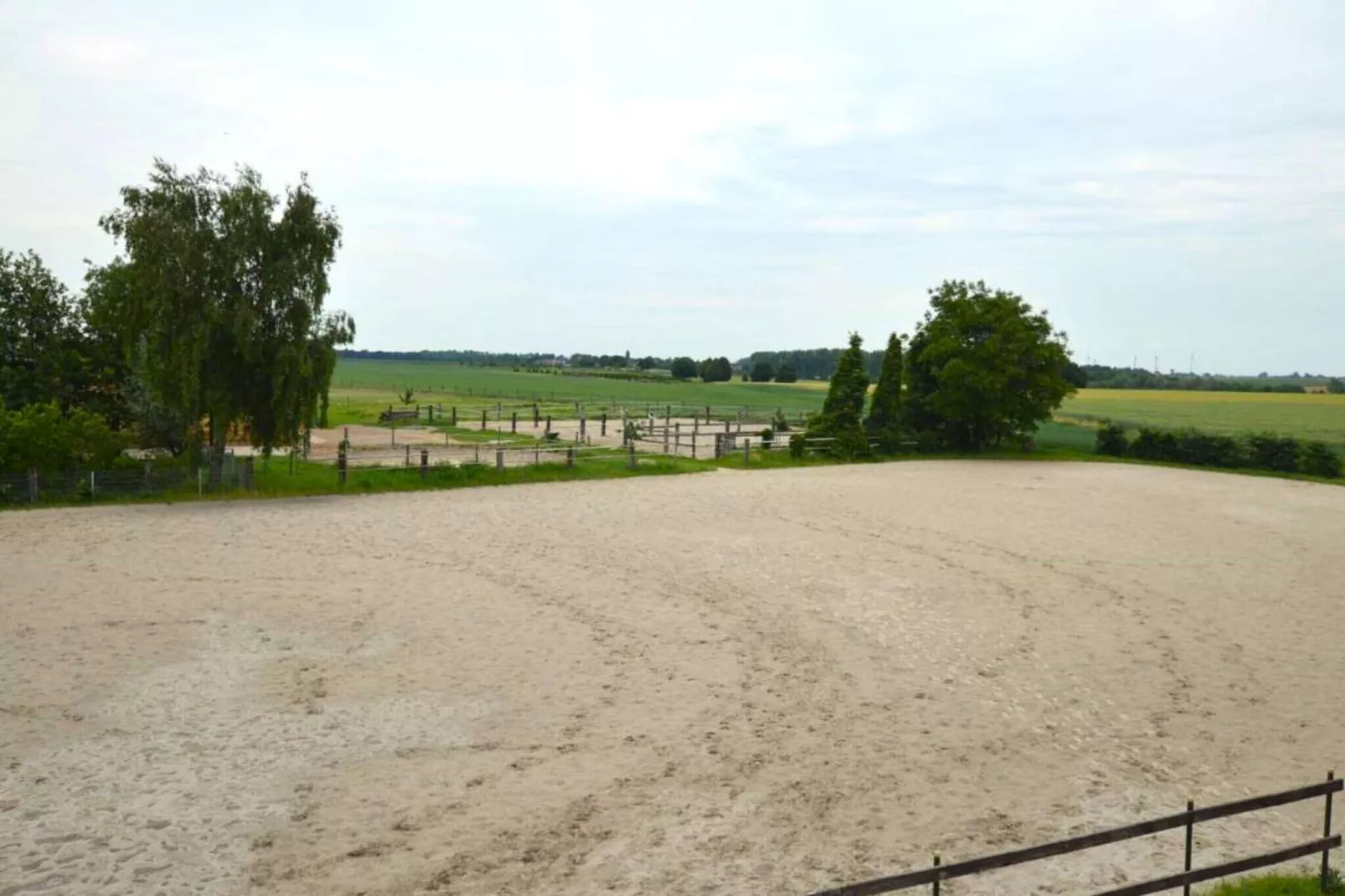 Monteurwohnung am Bauernhof-View summer