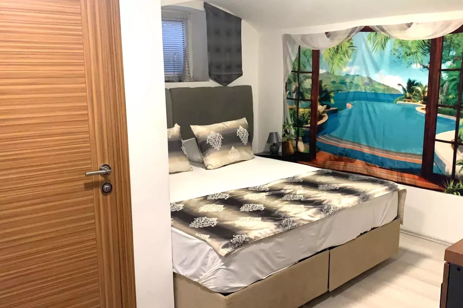 Kispet zwei Doppelzimmer Oberhausen-Bedroom
