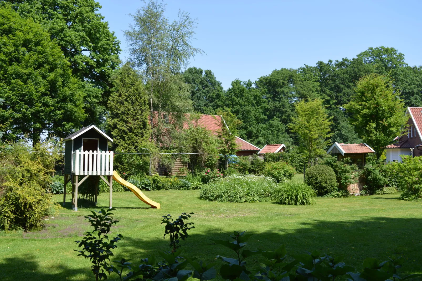 Landhaus Lindern-Gardens summer