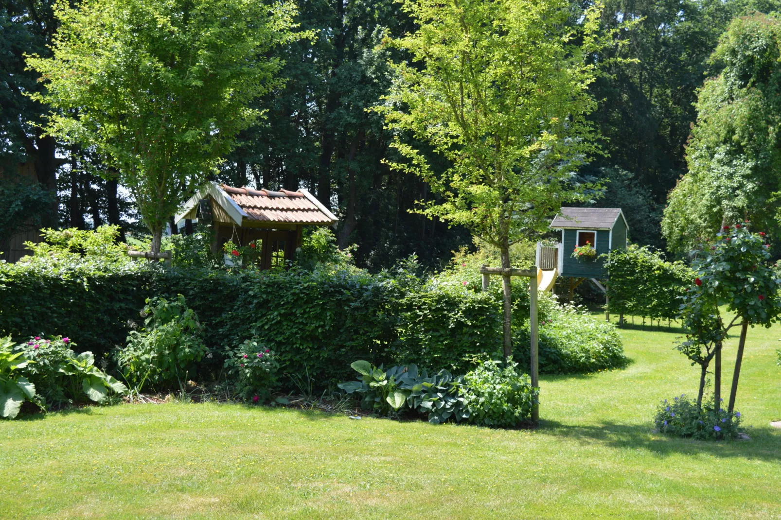Landhaus Lindern-Gardens summer