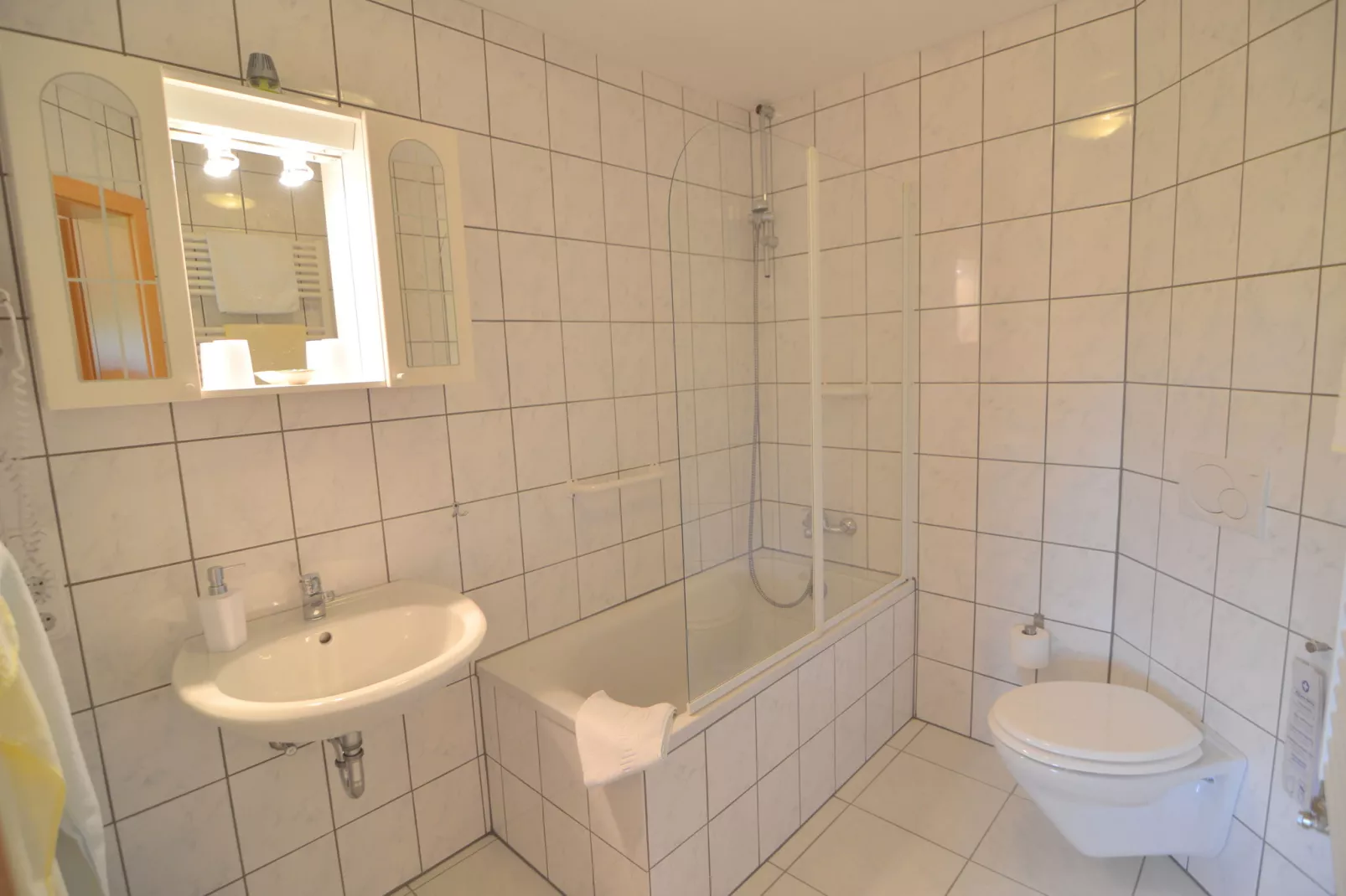 Gut Heistert-Badezimmer