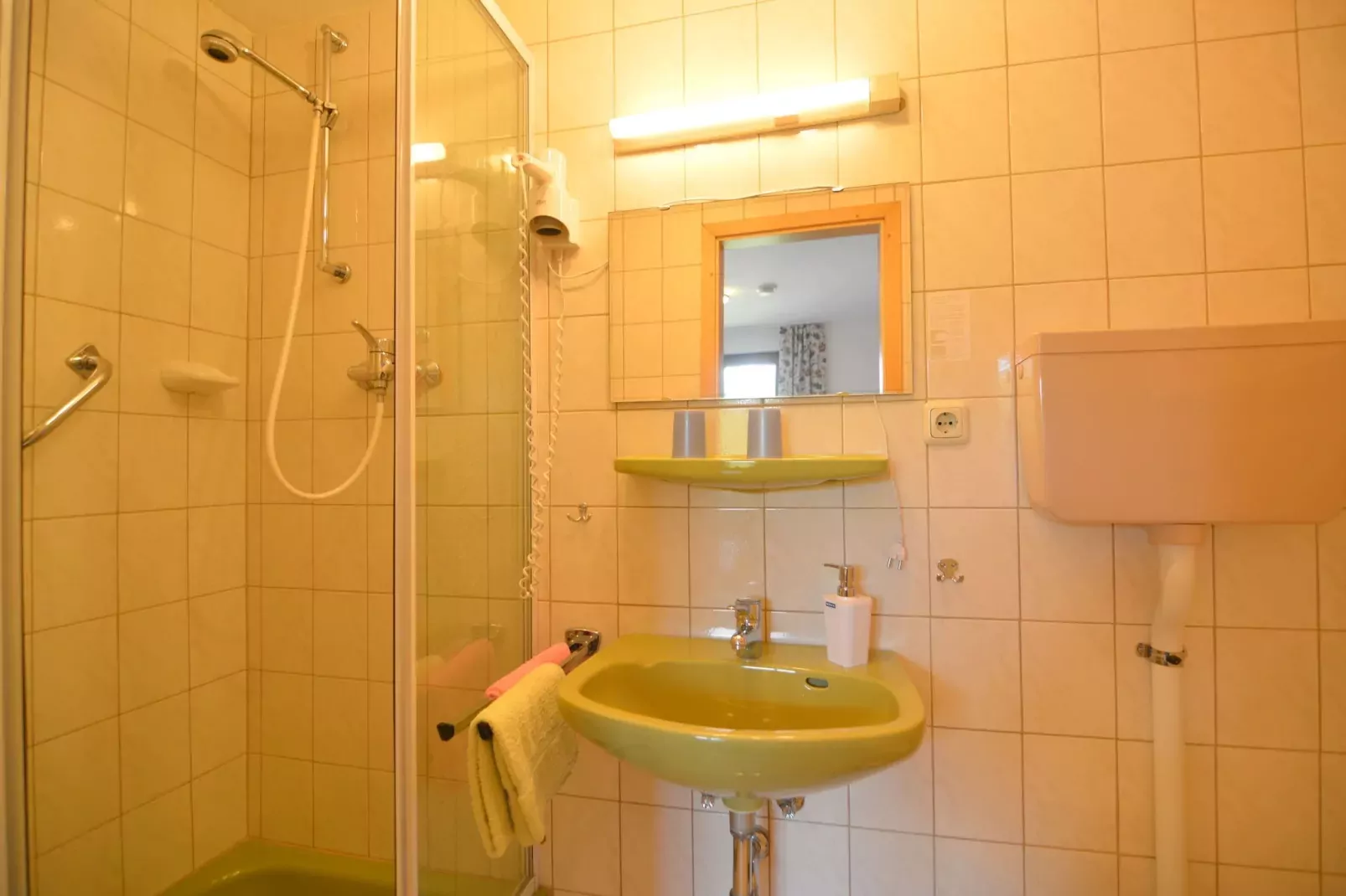 Gut Heistert-Badezimmer