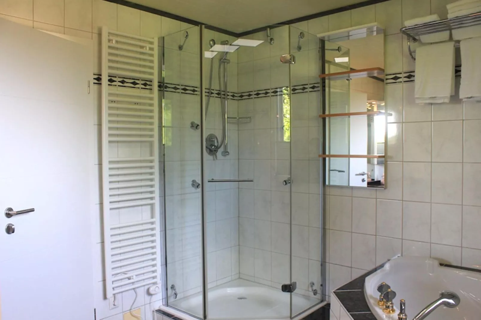 FeWo Kanino in Monschau-Imgenbroich-Bathroom