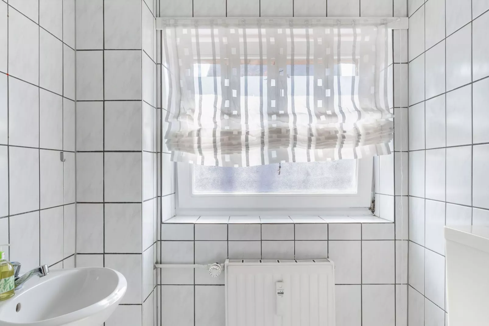 Florian-Bathroom
