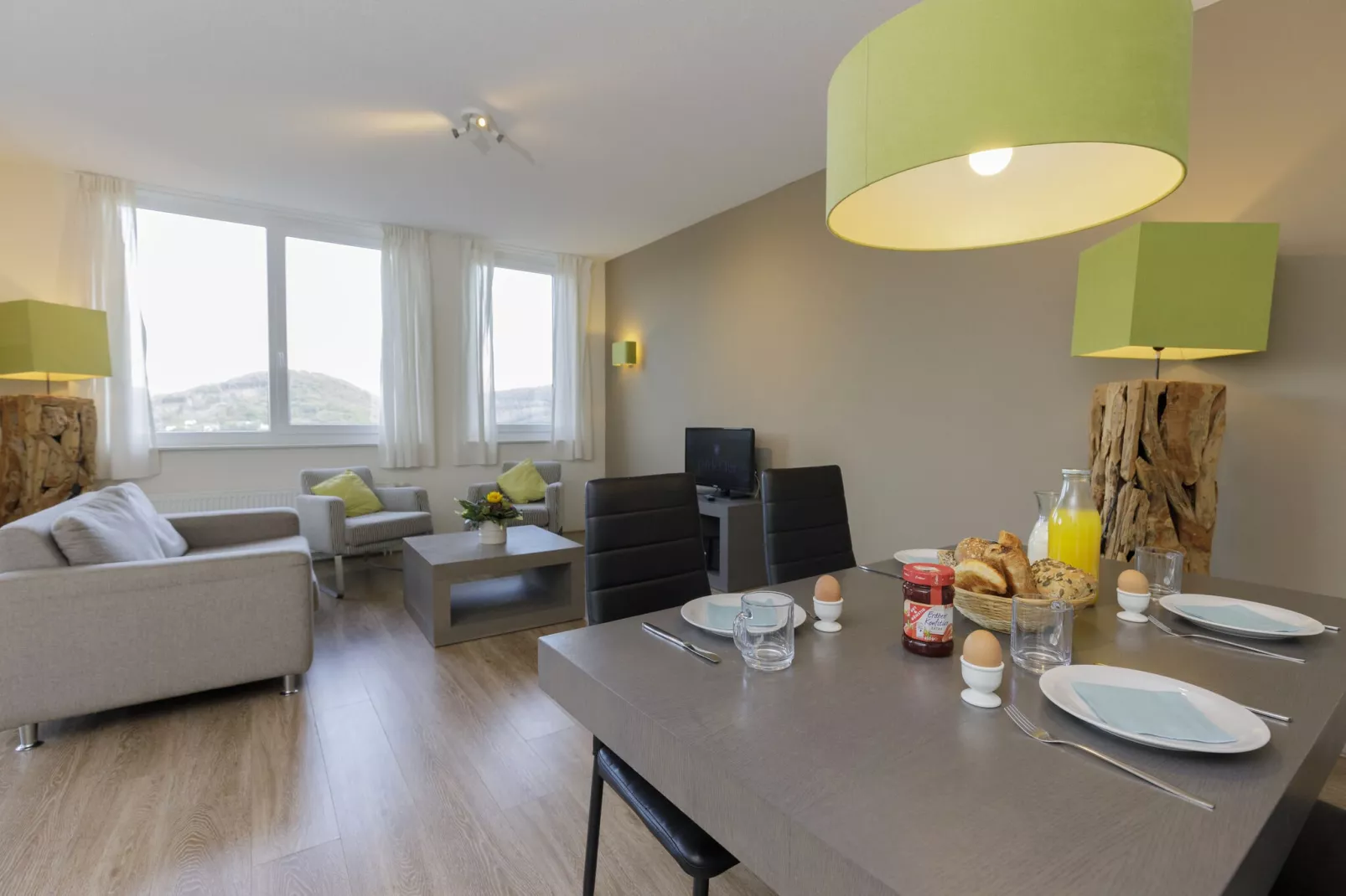 Resort Eifeler Tor 2-Dining room