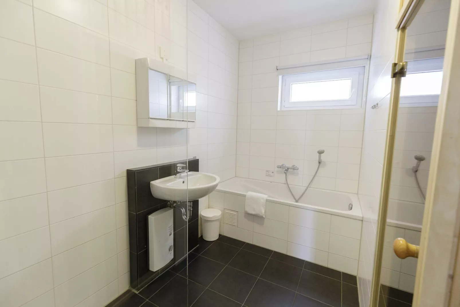 Resort Eifeler Tor 2-Bathroom