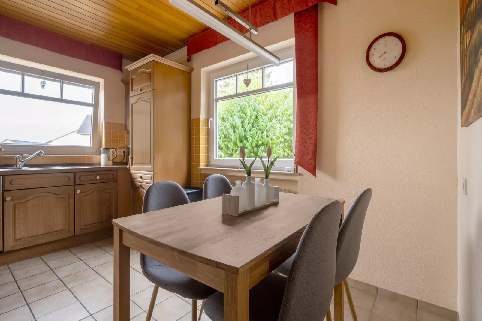 Ferienhaus zum Wäldchen-Dining room