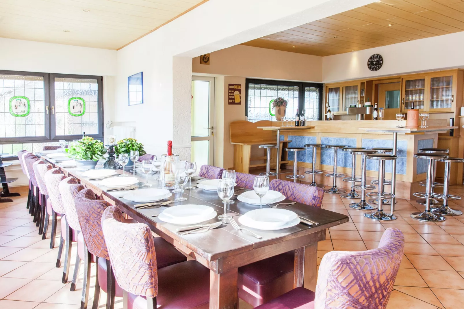 Zur Schöne Aussicht-Dining room