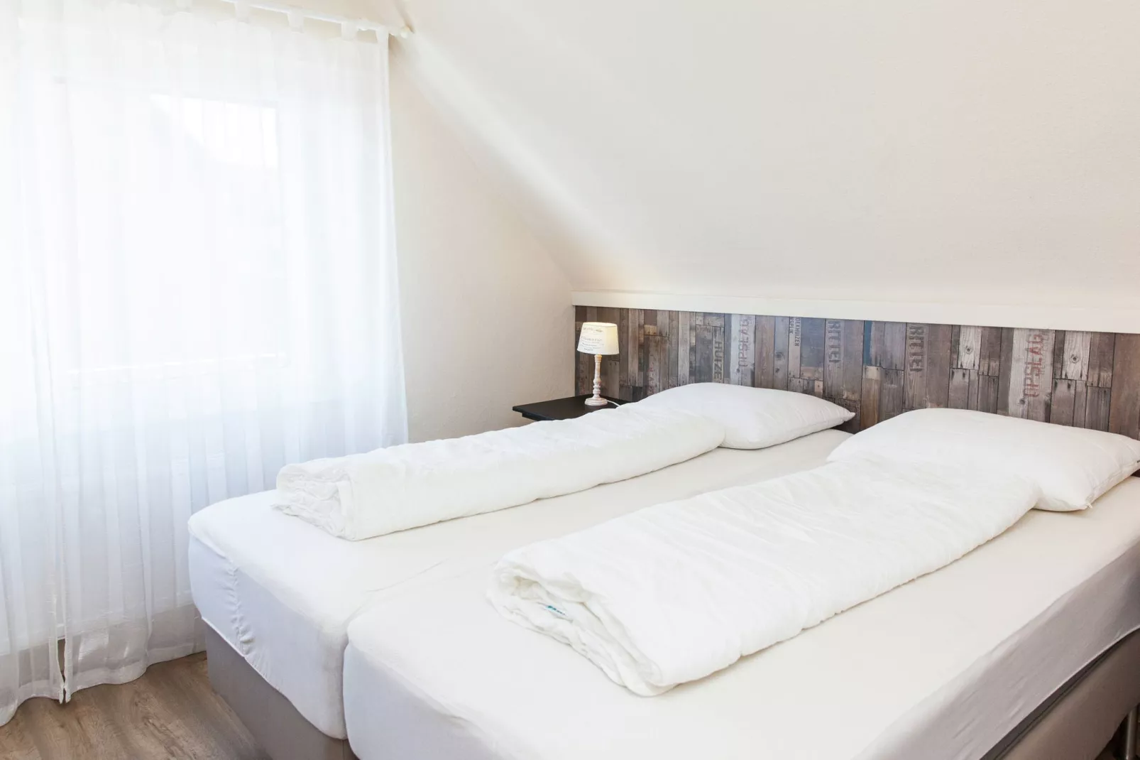 Zur Schöne Aussicht-Bedroom