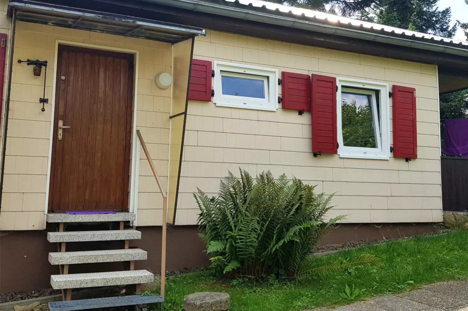 An den Wiesen-Exterior in summer
