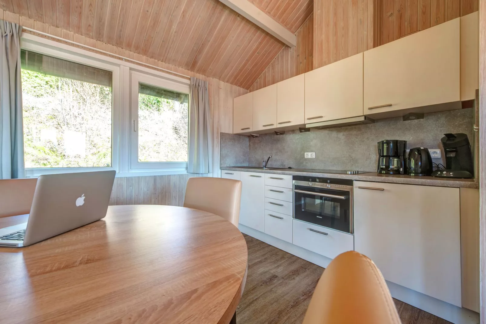 Eifelpark Kronenburger See 4-Kitchen
