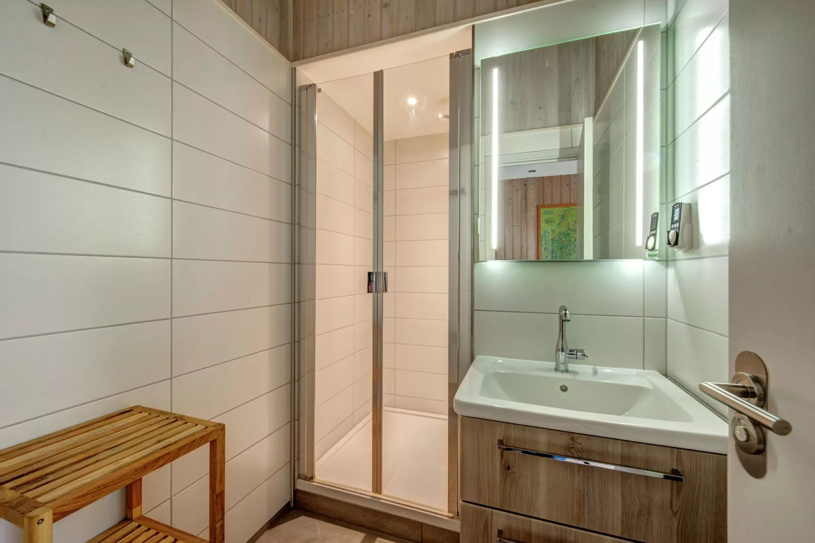 Eifelpark Kronenburger See 4-Bathroom