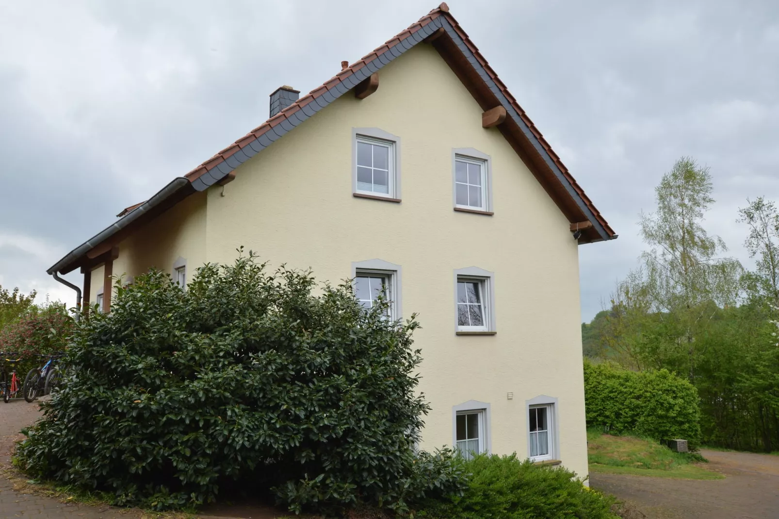Ferienwohnung Grün - Außenbereich Sommer