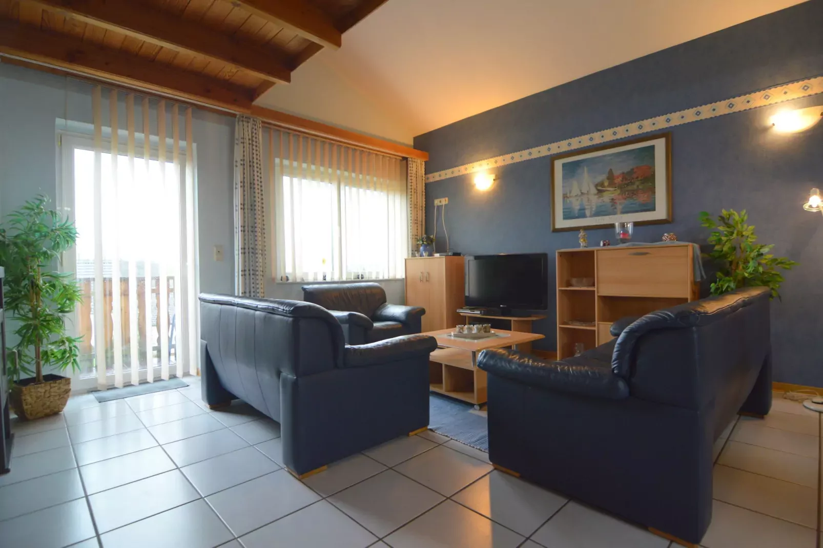 Anika I-Living room
