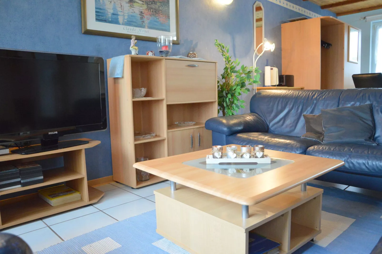 Anika I-Living room