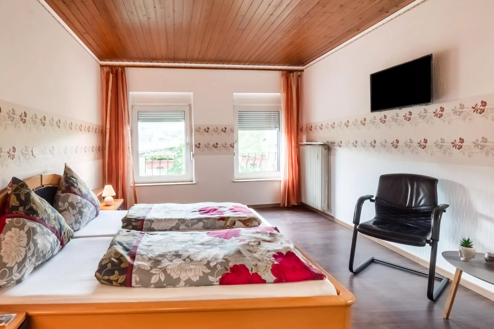 Gruppenhaus Rosenberg-Bedroom