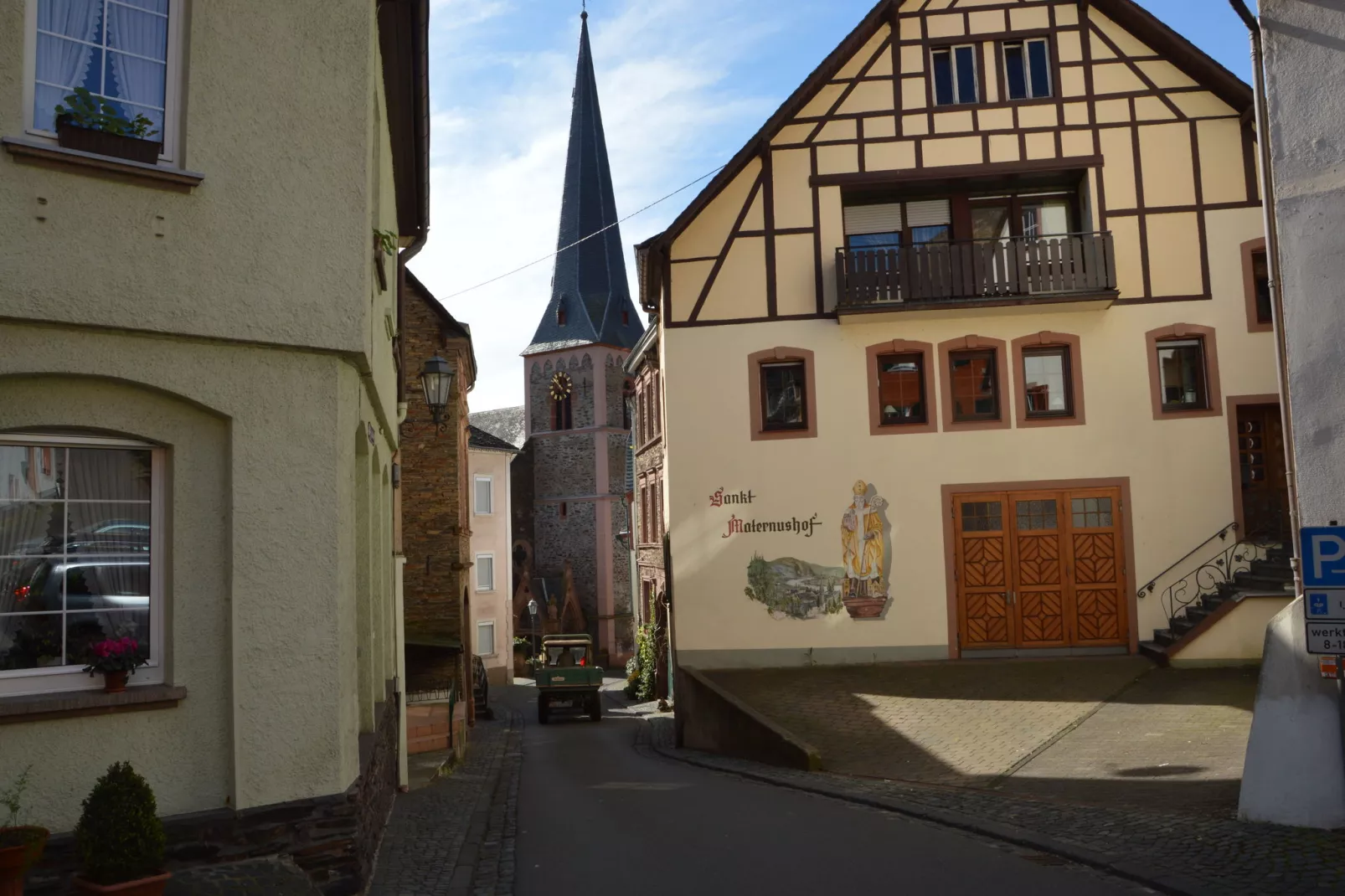 Zum Weissen Rössel-Gebiete Sommer 1 km