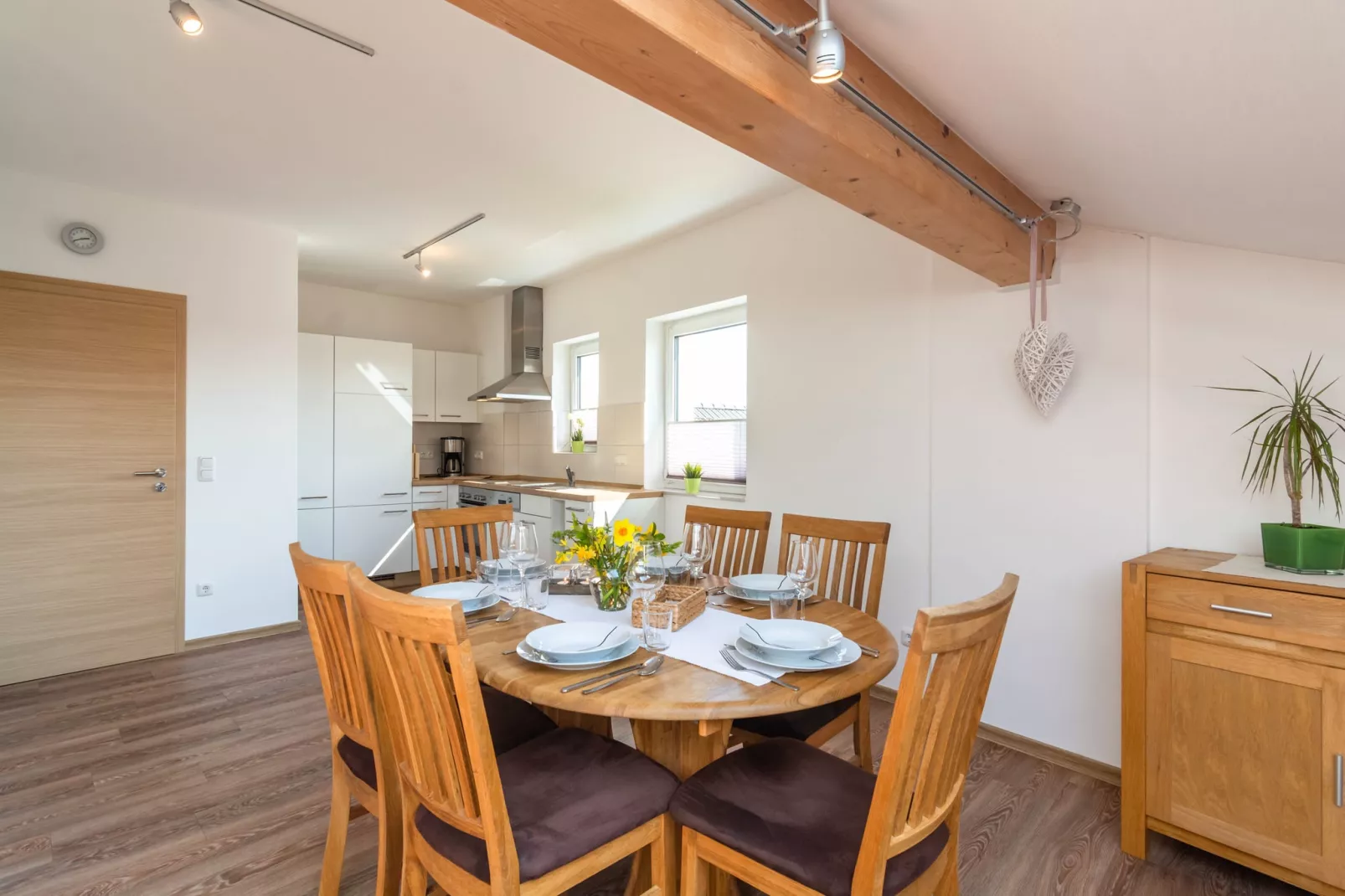 Julia OG-Dining room
