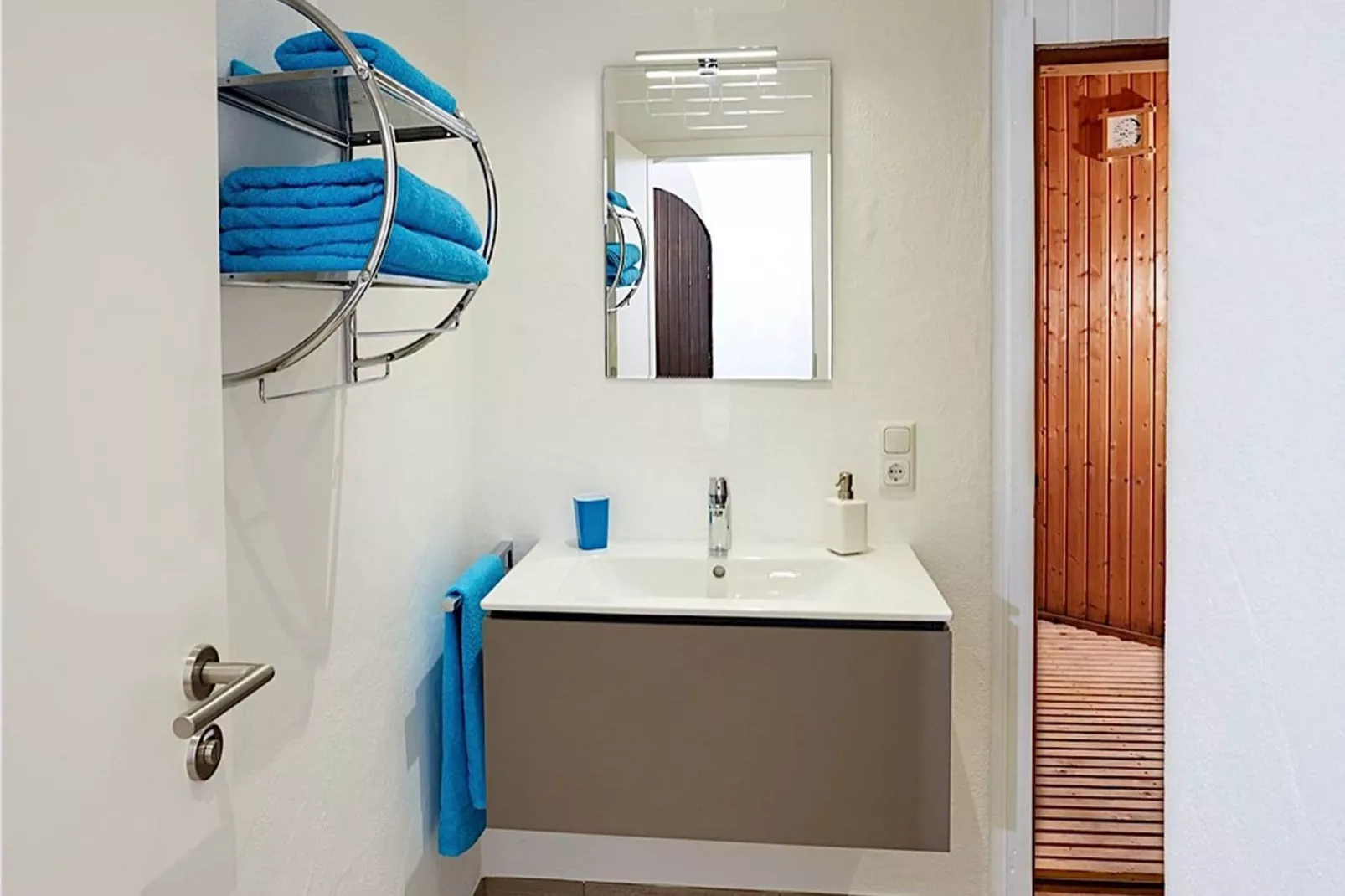 Turm zur Pfaffenley-Bathroom