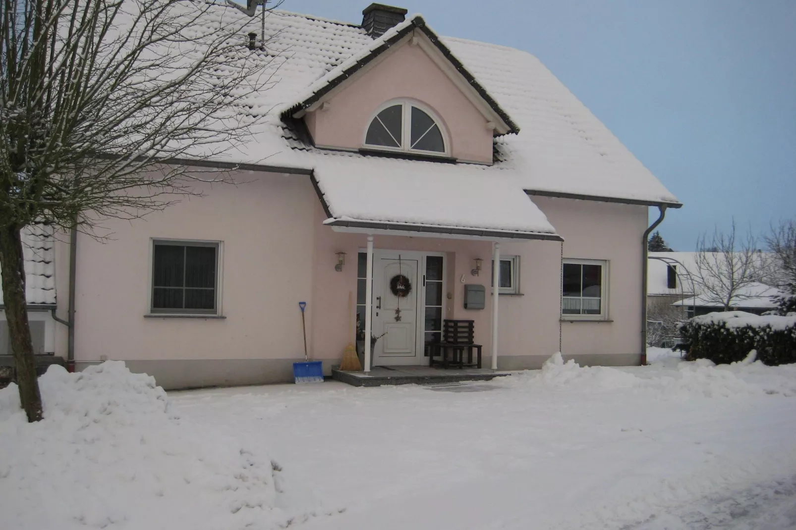 Borsch-Exterior winter