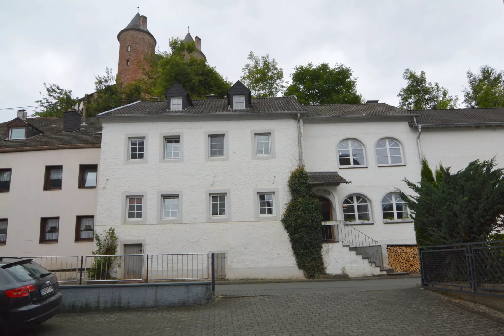 Muhrlenbach-Exterior summer
