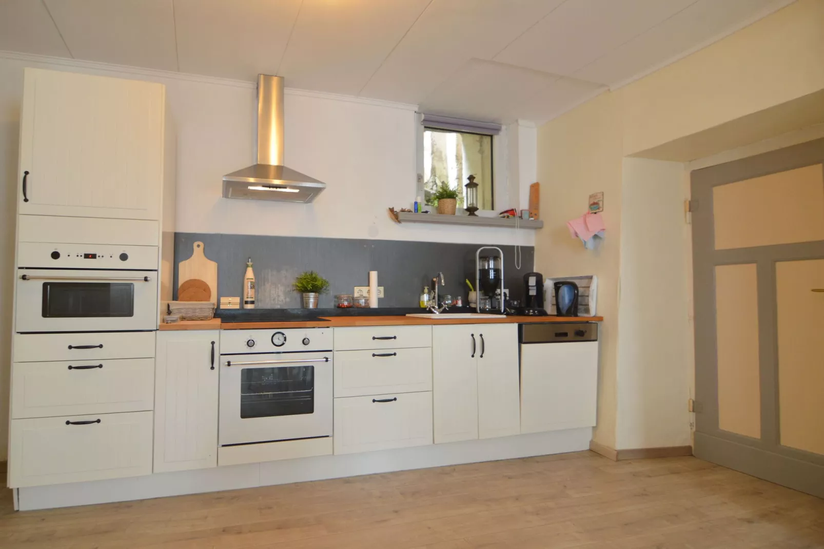 Muhrlenbach-Kitchen