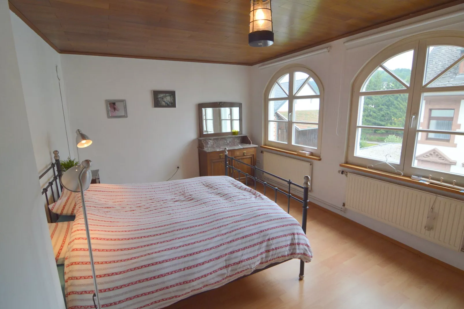 Muhrlenbach-Bedroom