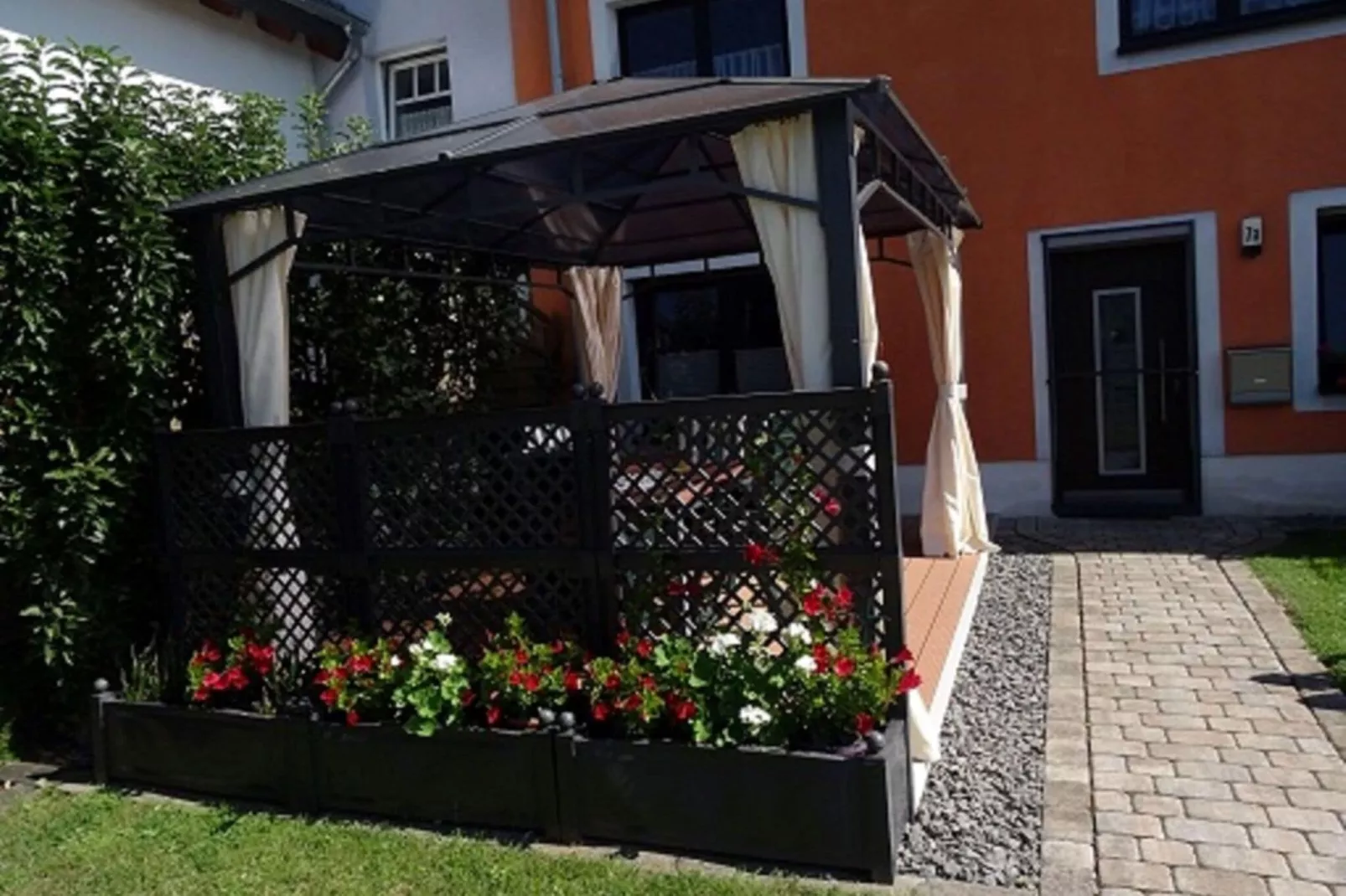 Ferienwohnung zum Weiher-Exterior summer