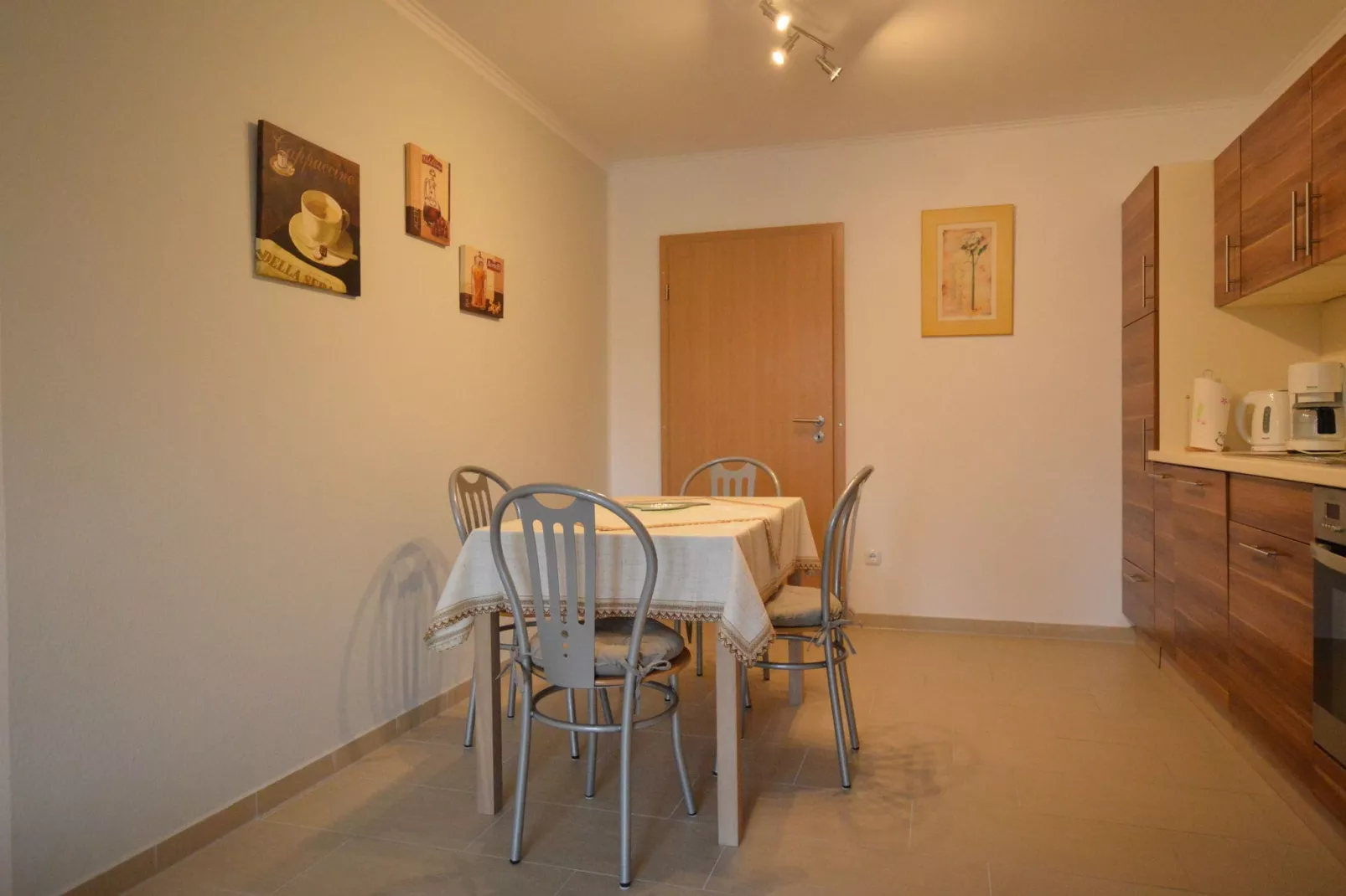 Ferienwohnung zum Weiher-Dining room
