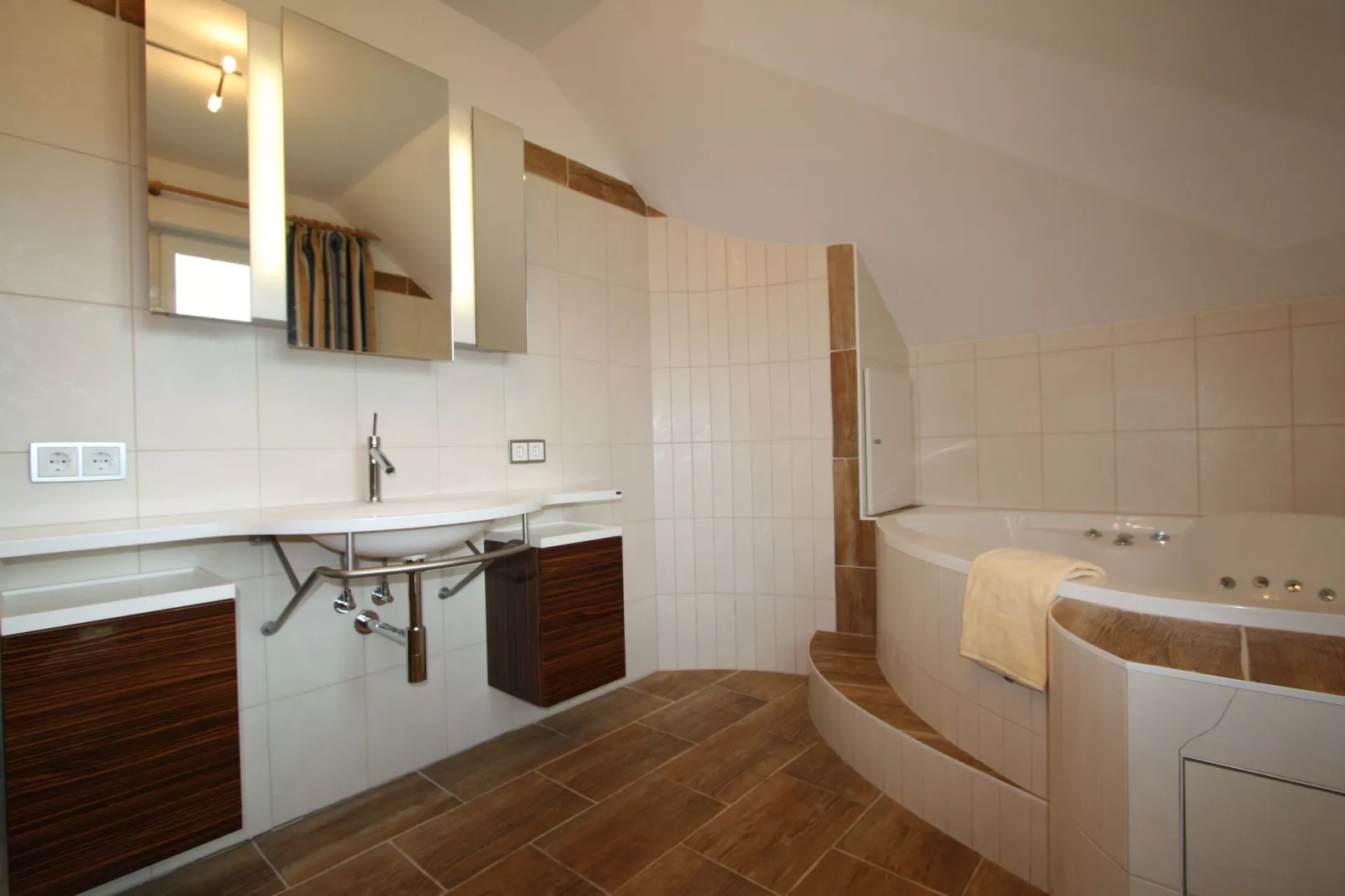Astrid-Bathroom