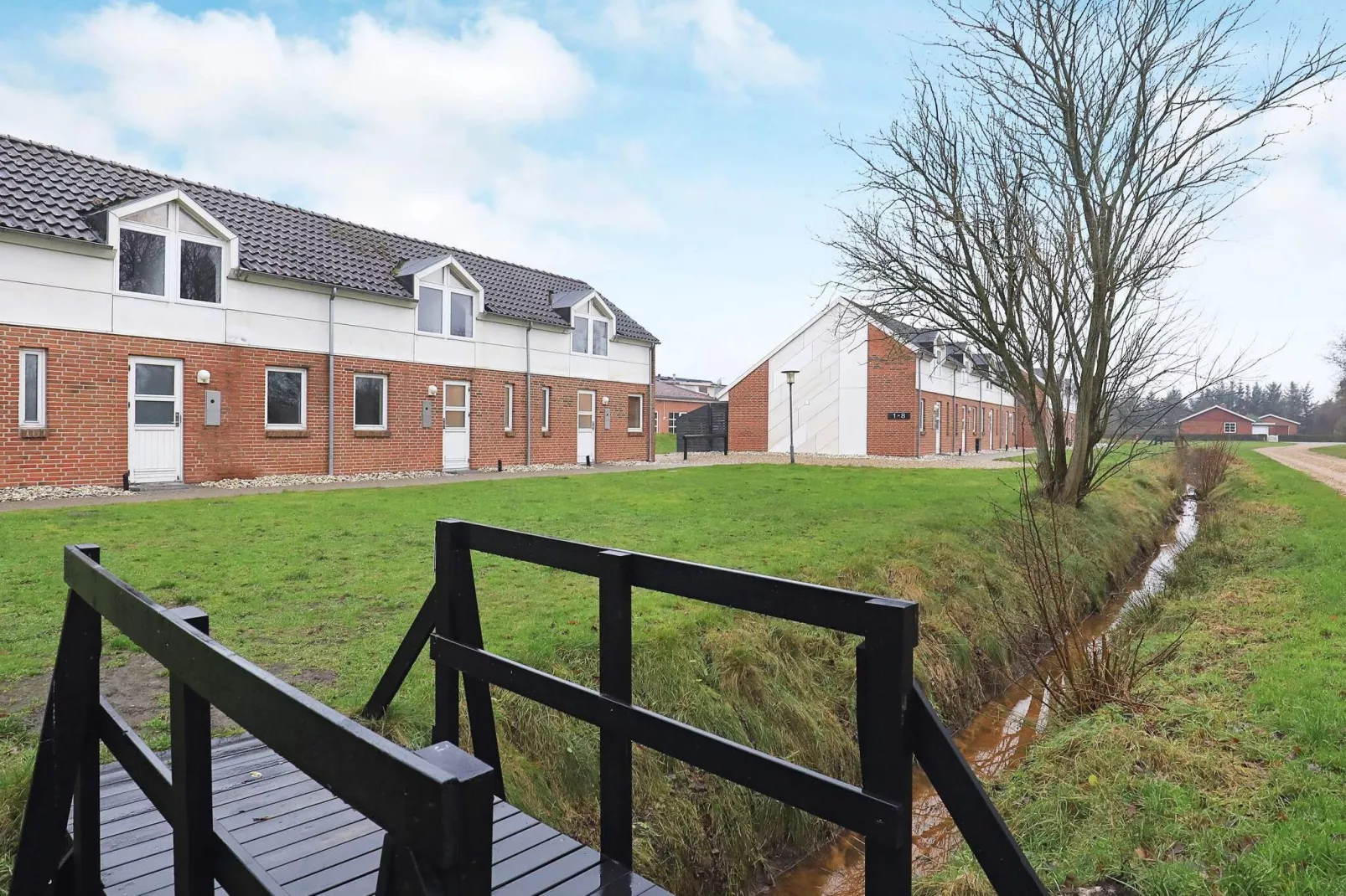 Maison de vacances pour 14 dans un parc de vacances a Blåvand-Extérieur
