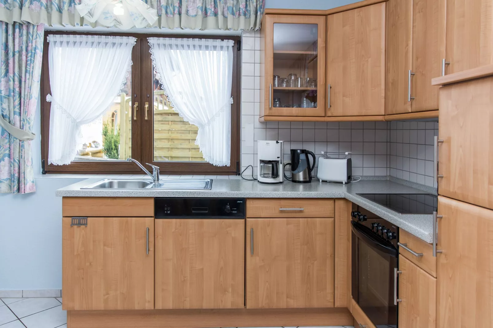 Im Elzbachtal EG-Kitchen
