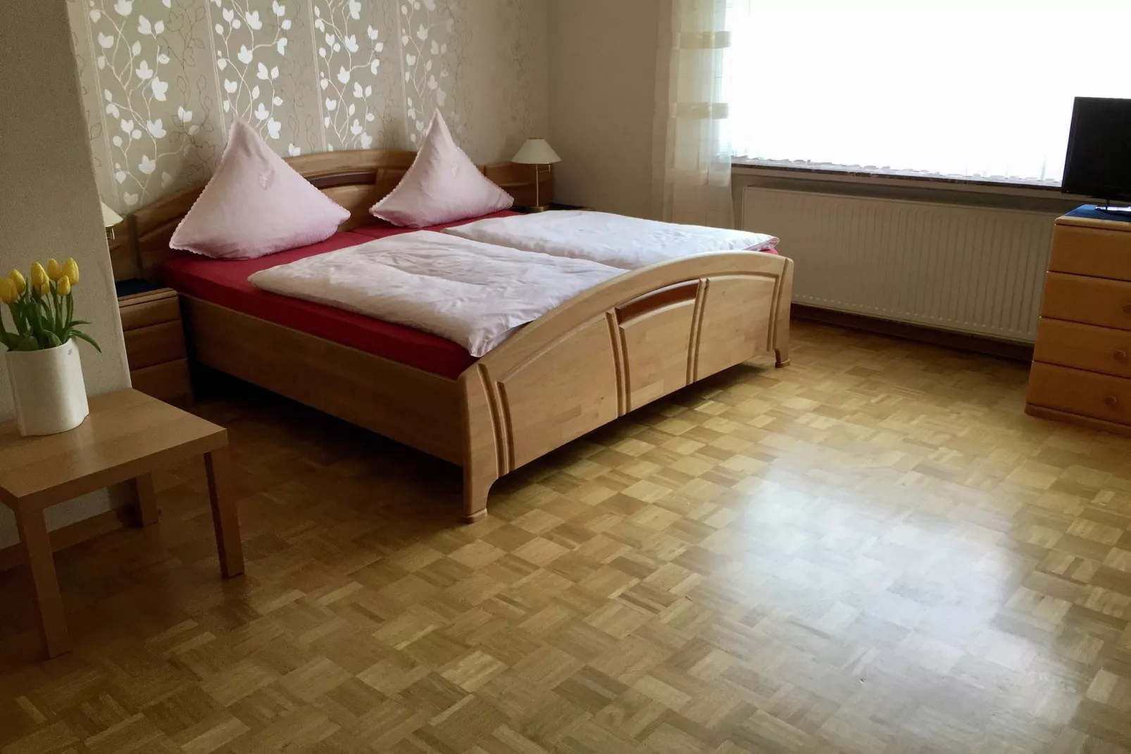 Mohr-Bedroom