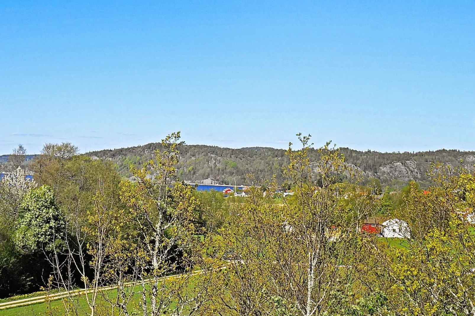 6 person holiday home in HENÅN