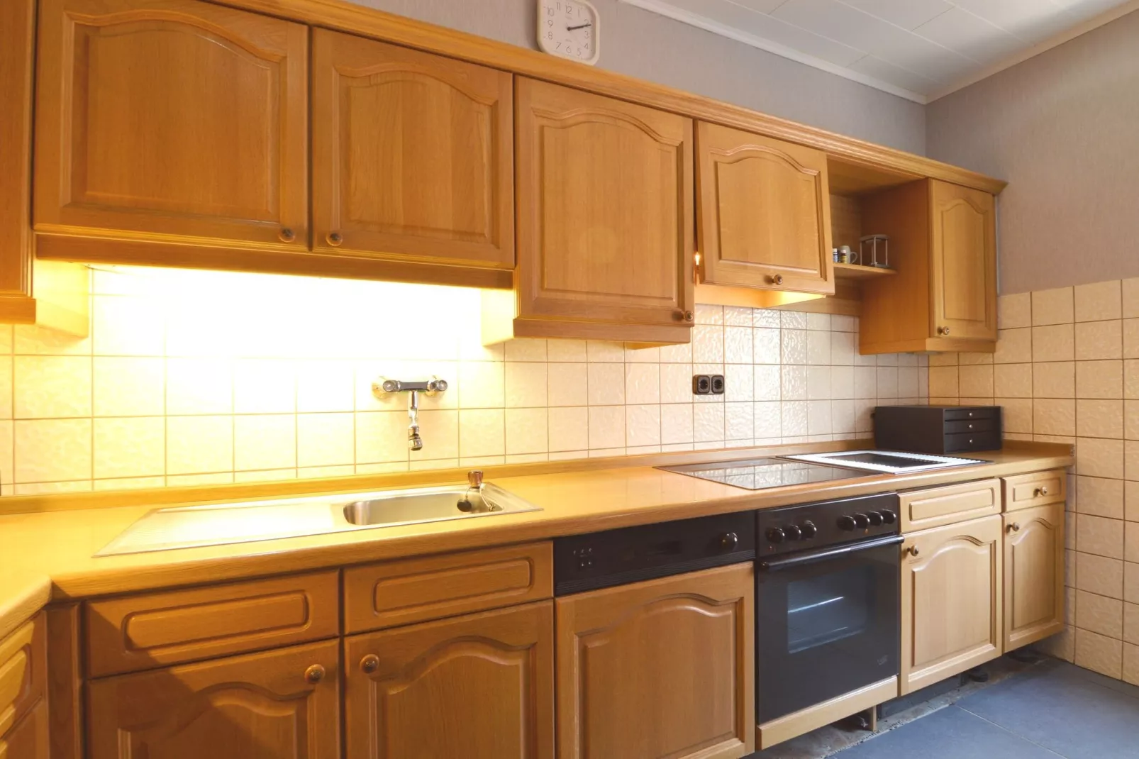 Der Große Schwarze Katz-Kitchen