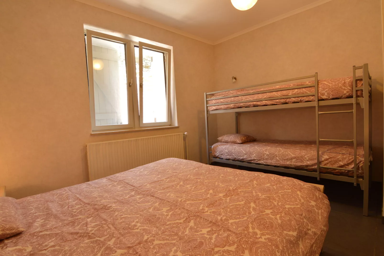 Der Große Schwarze Katz-Bedroom