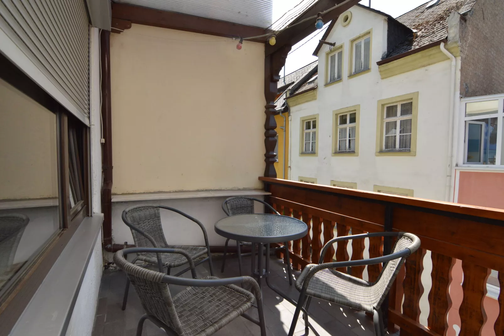 Der Große Schwarze Katz-Terrace balcony