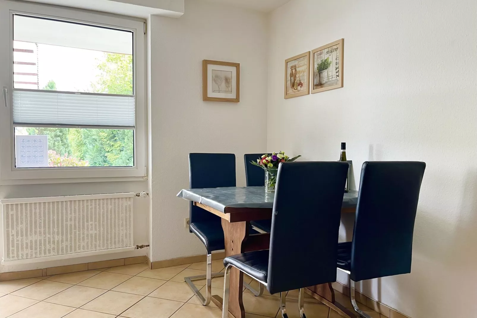 Haus Fritzen-Dining room