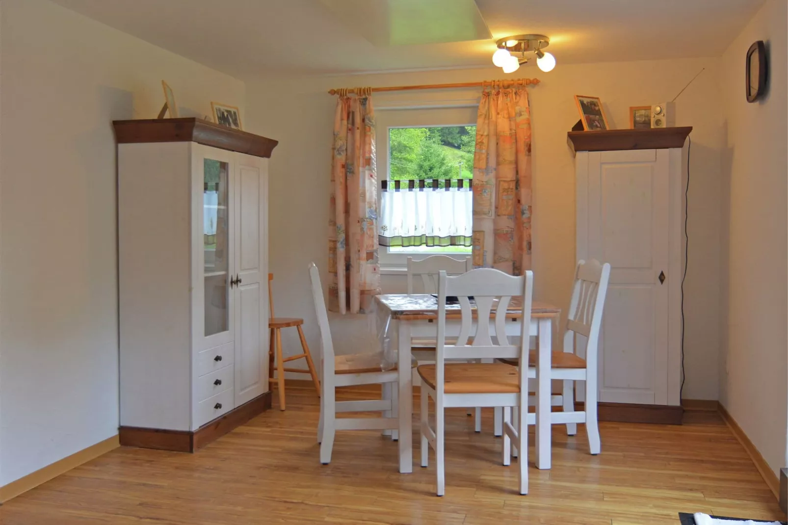 Waldhäuschen-Dining room